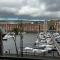 Water Front APT Walk to the Beach & City Centre