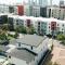 European vibe: LUXE Duet Townhome - Tampa