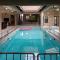 Otonia by StayVista with Indoor swimming pool, Modern interiors & a mix of indoor & outdoor games - Панчгані