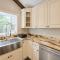 Beautiful Franklin Home with Bunkhouse and Hot Tub!