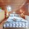 Scandi Cabin in Heart of Anglesey with Parking - 兰韦尔普尔古因吉尔
