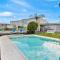Castor Bay Escape - Auckland Seaside Suburb - Pool - Auckland