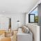 The Ridge Apartment near Beaches with Parking - Auckland