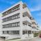 The Ridge Apartment near Beaches with Parking - Auckland