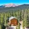 Spacious Mountain Home with Hot Tub, Fast WiFi, 26 miles to Breckenridge - Pine Top Perch - فيربلي