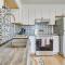Pet-Friendly Dayton Condo about 1 Mi to Downtown!