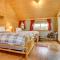 Creekside Silver Gate Getaway with Fireplace!