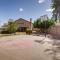 Luxe Phoenix Home with Pool and Basketball Court! - 凤凰城