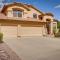 Luxe Phoenix Home with Pool and Basketball Court! - 凤凰城