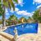 Tranquil Marina Front Pool House Resort - Honolulu