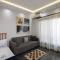 Travelholic AUC Residence