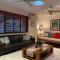 Absolute Beach Front Home -Dogs, Surf, Relax, Bush