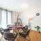 Lit Living: Luxus - Box Spring - Parking - Terrace