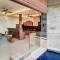 Winy-Villa Lovina