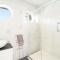 Rent My Spa Home with swimming pool, hottub and sauna