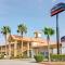 Howard Johnson by Wyndham Galveston