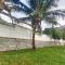 Beach-Front Mini-Chalet - Private Beach Access, KTV, Seaview Pool, BBQ and Beyond! - 丹绒武雅
