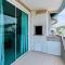 983 Apartamento de cobertura com vista para o mar com 02 suítes e 02 garagens na praia do centro de Bombinhas - 邦比尼亚斯