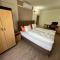 Hotel Senica, Garni