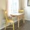 Waddle on Inn- Hot Tub, Pet Friendly, Fully Fenced, 5 Blocks to Beach! - Ocean Park