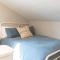Waddle on Inn- Hot Tub, Pet Friendly, Fully Fenced, 5 Blocks to Beach!