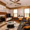 Riverboat Suites