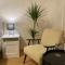 King Alexander Blvd-Bright Apt. - 弗拉查尔（历史区）
