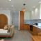 Pinegrove Apartment