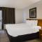 Super 8 by Wyndham Savannah - سافانا