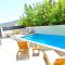 Apartments Belic with pool - Jelsa