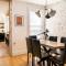 3 minutes to downtown w/Patio, Art, Fire Pit, BBQ - Ланкастер