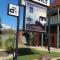 Golden Reef Motor Inn