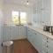 Classic bach near the beach - Oneroa