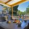 Camping Paradis La Pinede - 格雷乌莱班