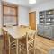 Oswy Street, Whitby. Sleeps up to 7 guests Oswy Street, Whitby. Sleeps up to 7 guests