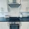 Spanish City View 1, Stylish Sea Front Apartment Free Onsite Parking