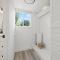 Magic Mountain 4 Bedroom 3 Bath Escape Modern Home