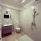 Apartment and rooms Maraton