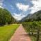 Cozy Forest Cottage at La Caille - Sandy