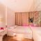 J Icon Hip Hotel