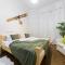 Stylish 4-rooms apartment with balcony Prague - Praga