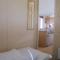 Golden Palm : LE Cottage Gold 8 Berth, Panel Heated