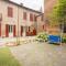 PALAZZO SABBIONI Romantic apartment with kitchen garden view