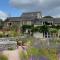The Walled Garden - 托特尼斯