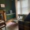 Beautiful Edwardian 2 Bedroom House with Parking - Cardiff