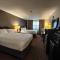 Harbor Winds Hotel