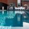 Chez Sabine et Eric Maison pour 6 personnes avec piscine chauffée