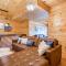 Lakefront Cabin & Cozy Lakeview Cottage - Mills River