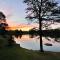 Lakefront Cabin & Cozy Lakeview Cottage