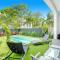 Private pool, pool table, near beach - Miami